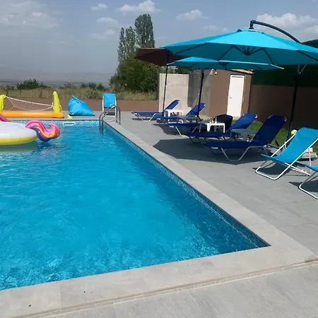Luxury M Near 2km Away From With Private Swimming Pool & Sauna &jacuzzi * Μπίτολα