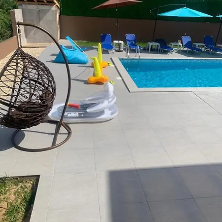 Luxury M Near 2km Away From With Private Swimming Pool & Sauna &jacuzzi Βίλα *